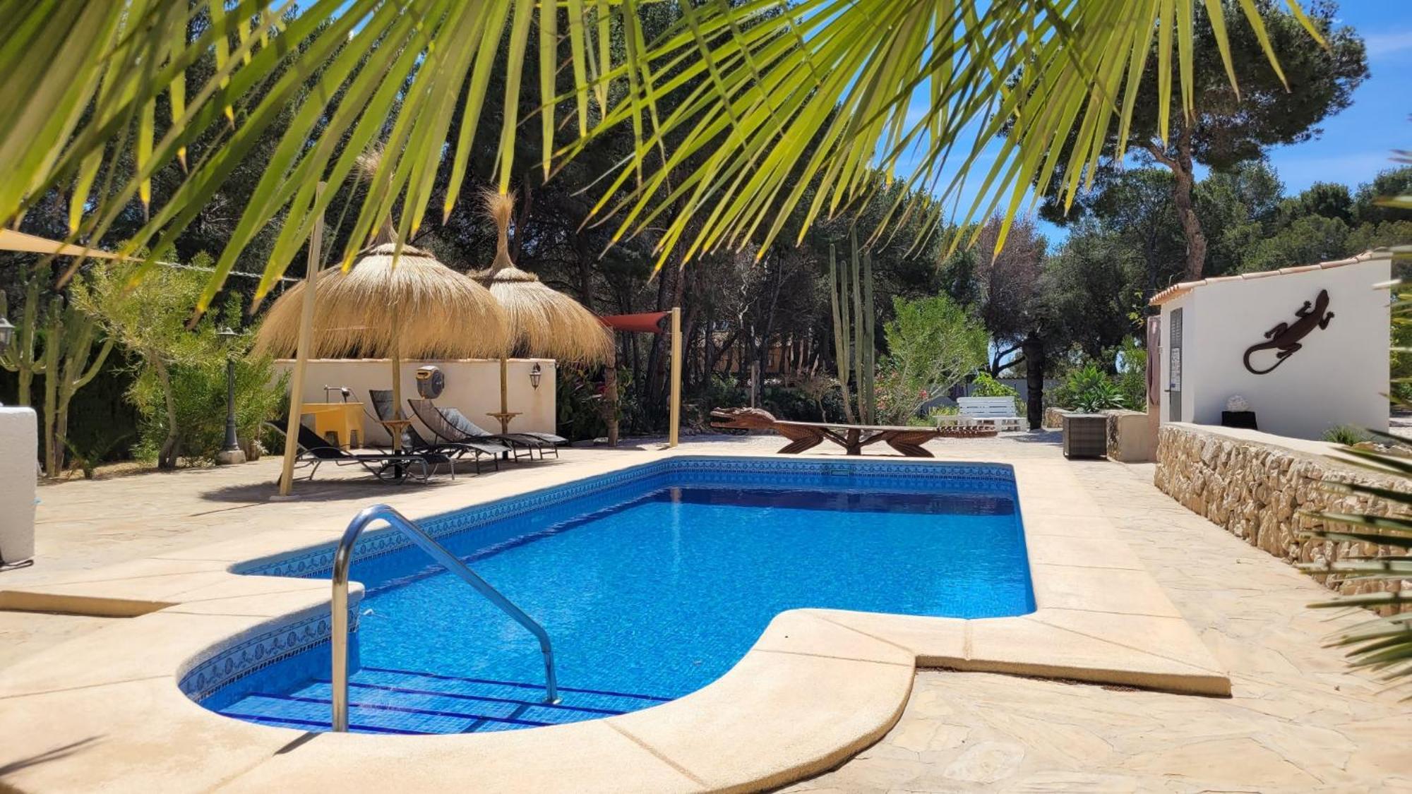 Casa Caledonia - Dans Avec Jardin Arbore Et Piscine A 500 M De La Apartmán *